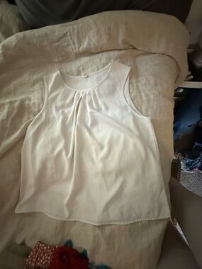 Sleeveless Pleated White Women's Top